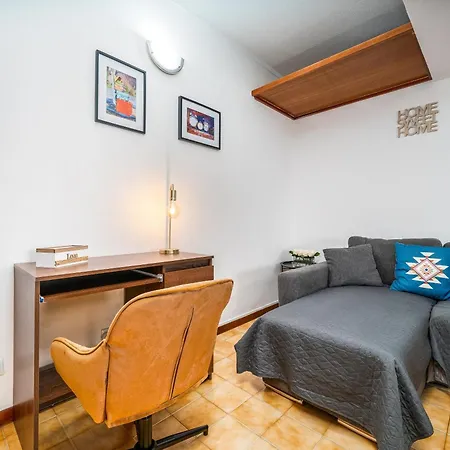 Sweet Rp - T1 Em Apartamento Portimão